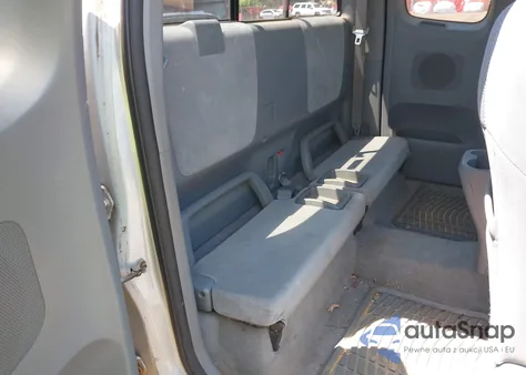 2006 Toyota Tacoma Base V6 from USA, damaged, VIN 5TEUU42N86Z219674